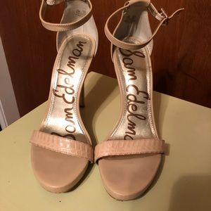 Sam Edelman ankle strap nude heels